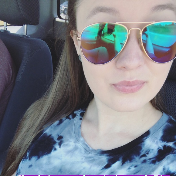 hayley_raymond